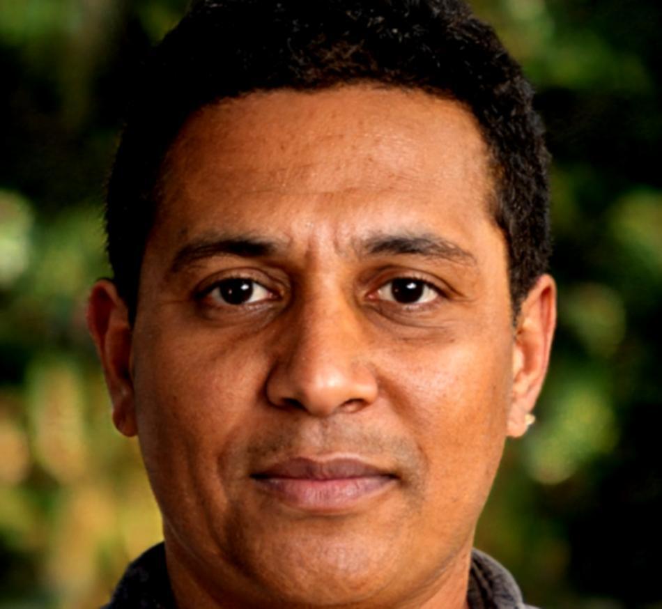 Carlos Mendoza, Director Financiero