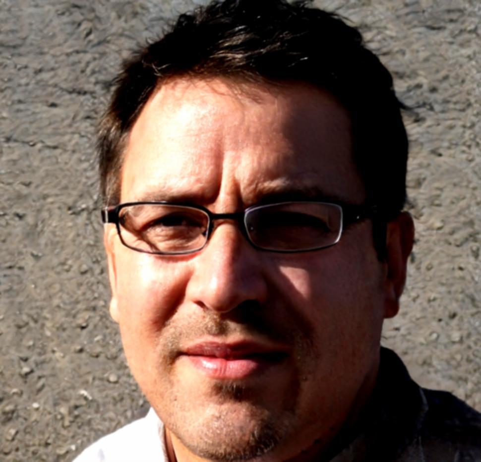 Instructor Carlos Jiménez